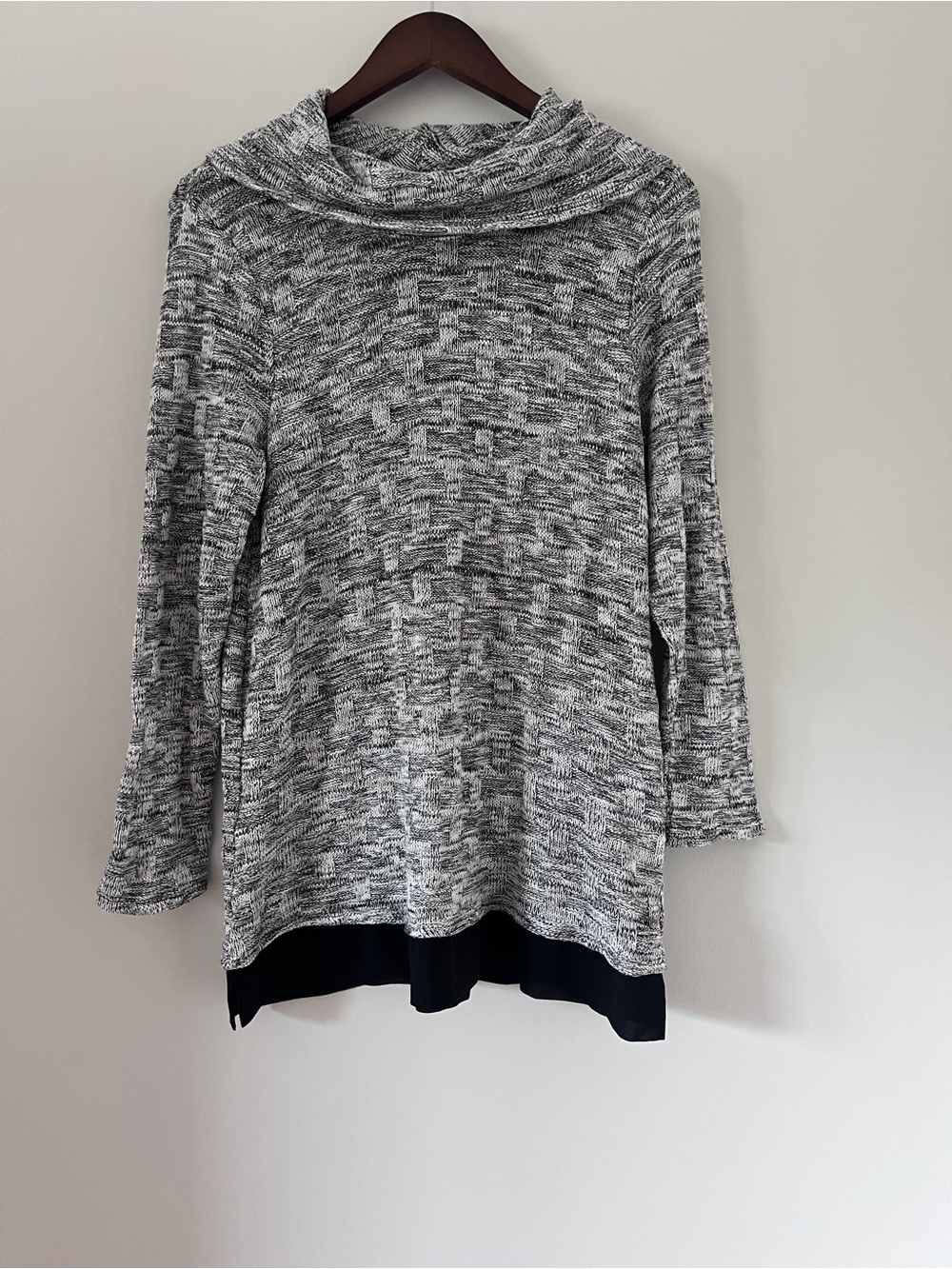 Chico's Size 2 or US L/12 Sweater Black White Gray Block Texture Cowl Neck